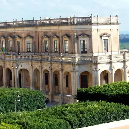 Maride Holiday Noto Buitenkant foto